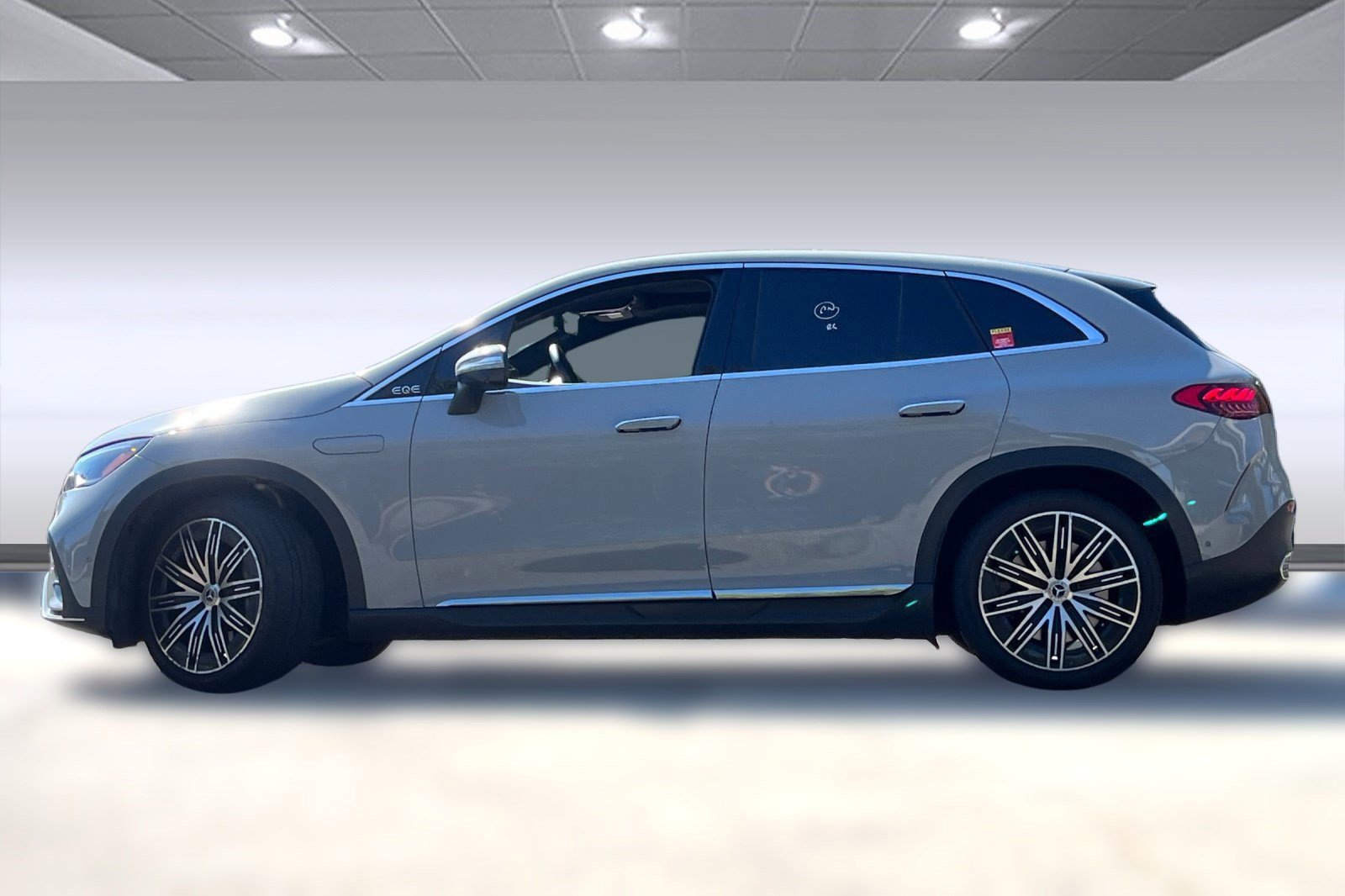 2023 Mercedes Benz EQE SUV 350 4MATIC photo 2