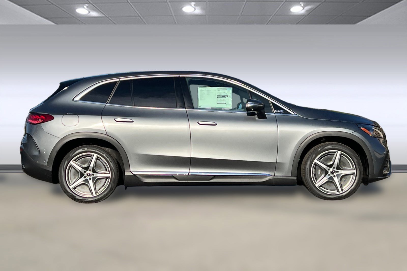 2025 Mercedes Benz 350 photo 4