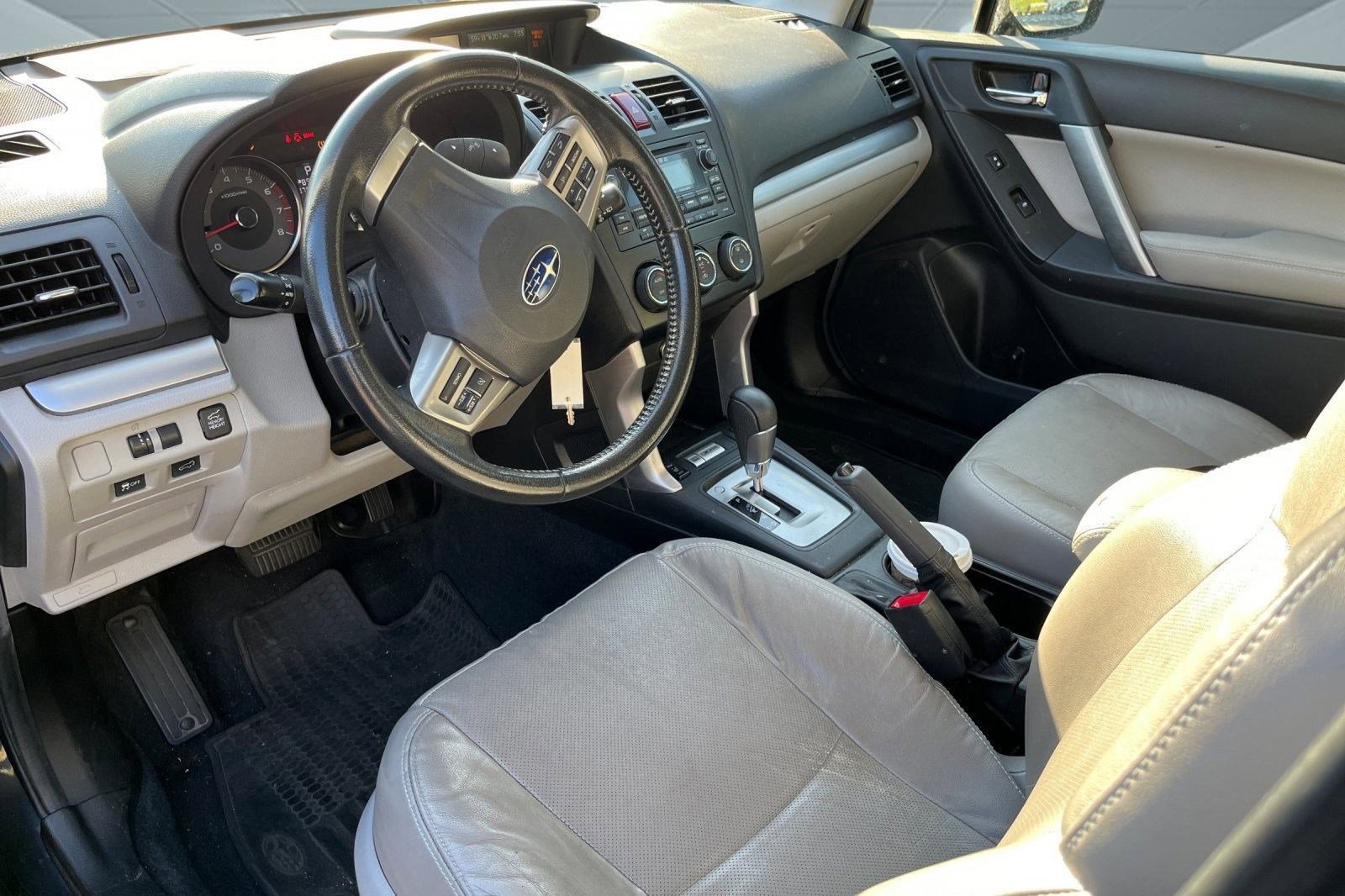 2014 Subaru Forester 2.5i Limited photo 3