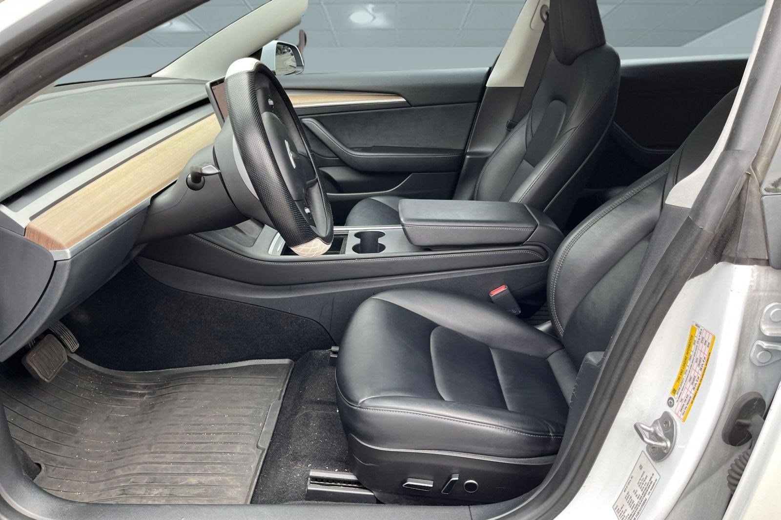 Model 3 RWD Sedan