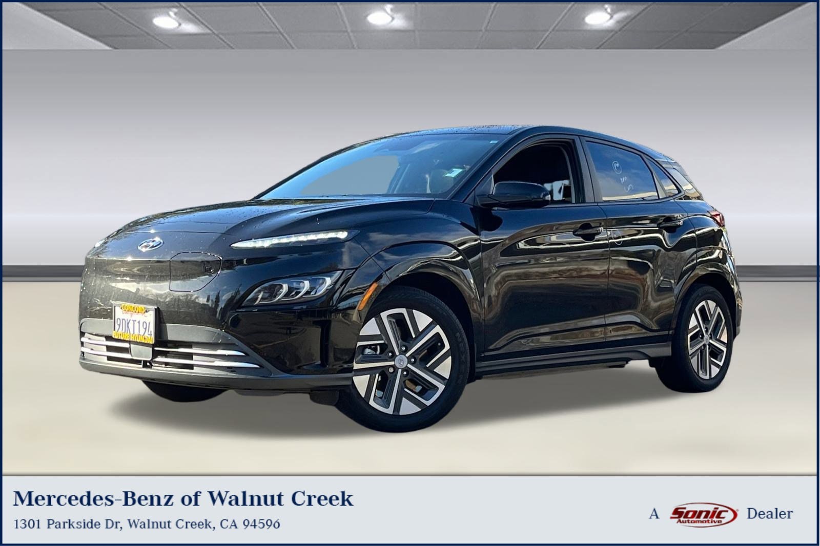 2023 Hyundai Kona EV Limited's photo