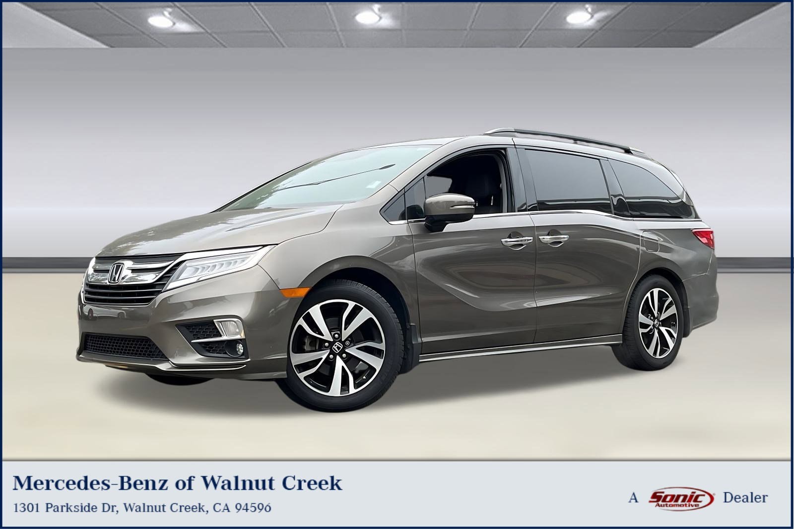 2019 Honda Odyssey Elite's photo