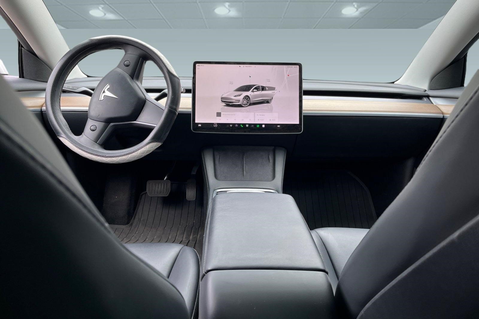 Model 3 RWD Sedan