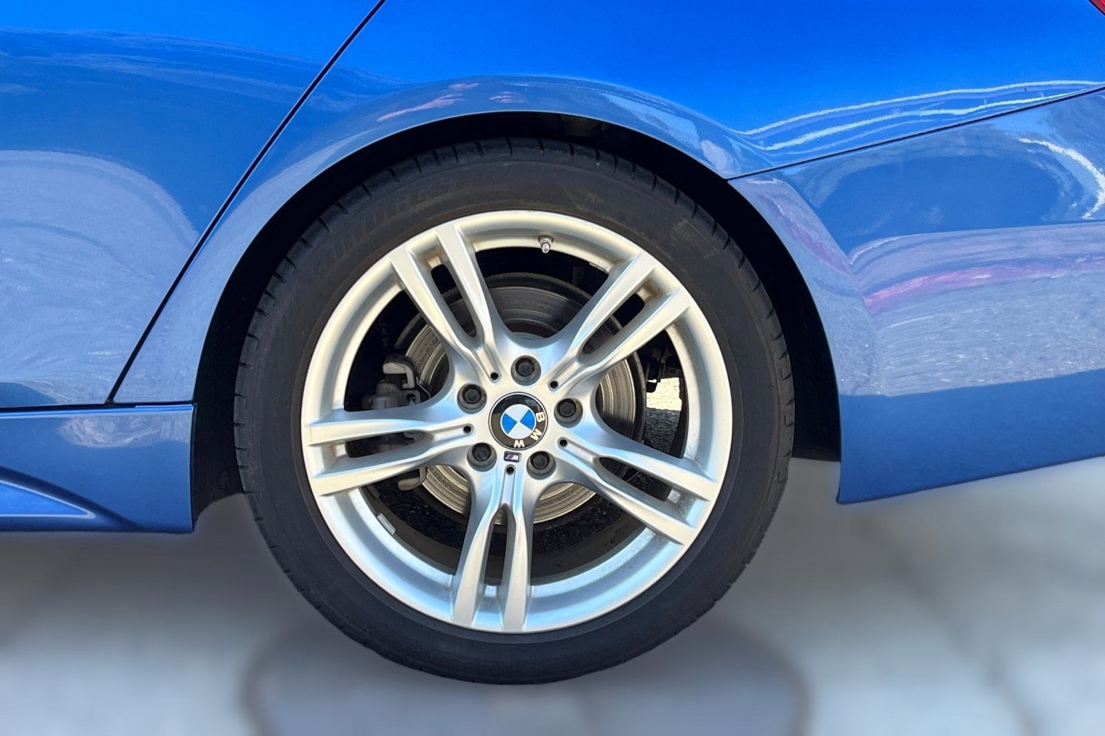 2015 BMW 3 Series 4dr Sdn 328d RWD photo 6