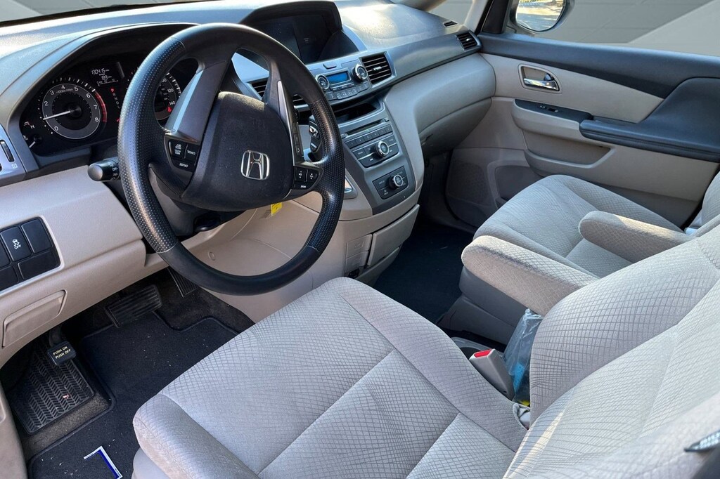 Used 2014 Honda Odyssey 5dr LX Van Passenger Van