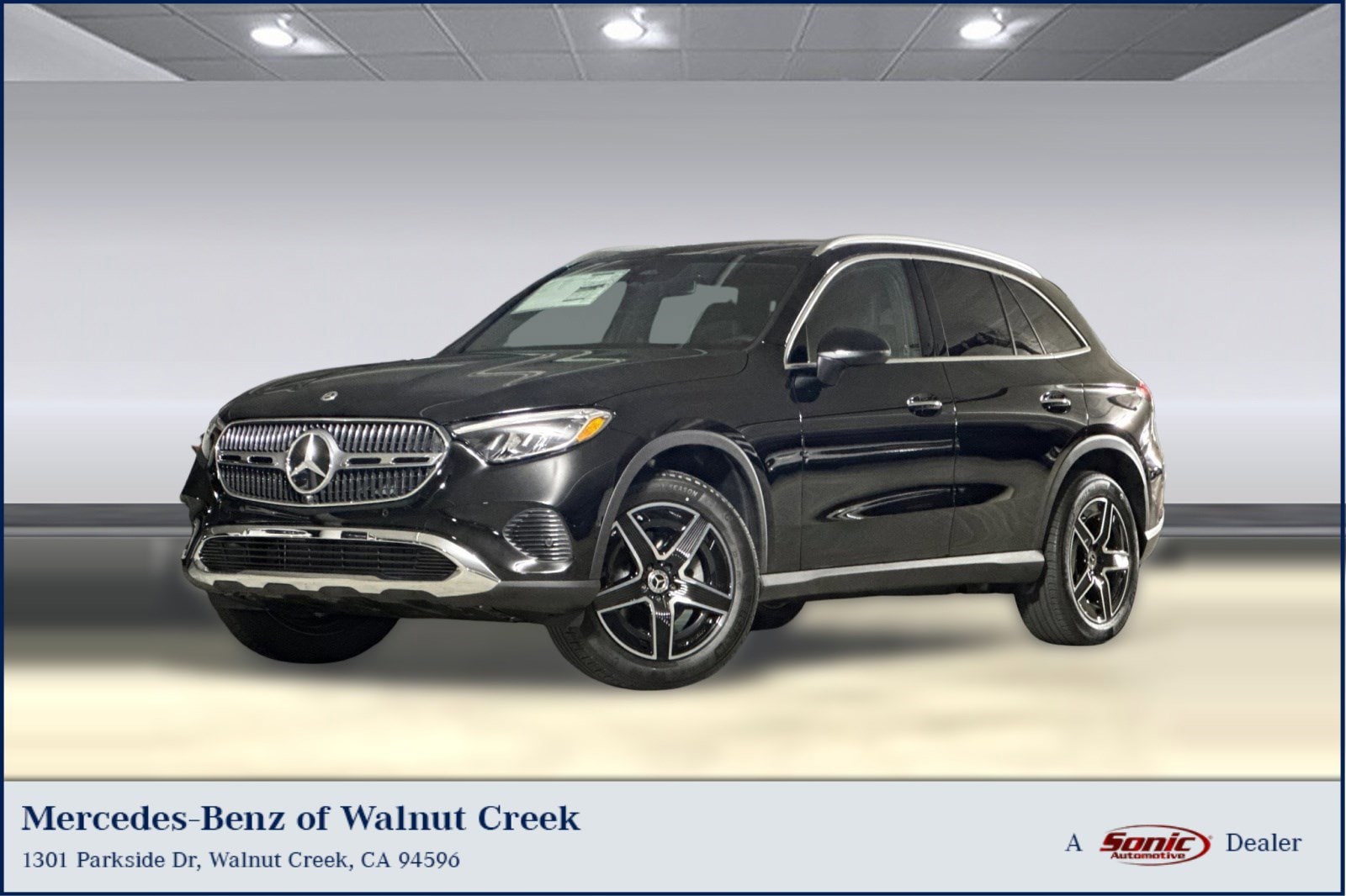 2026 Mercedes-Benz GLC GLC 300's photo