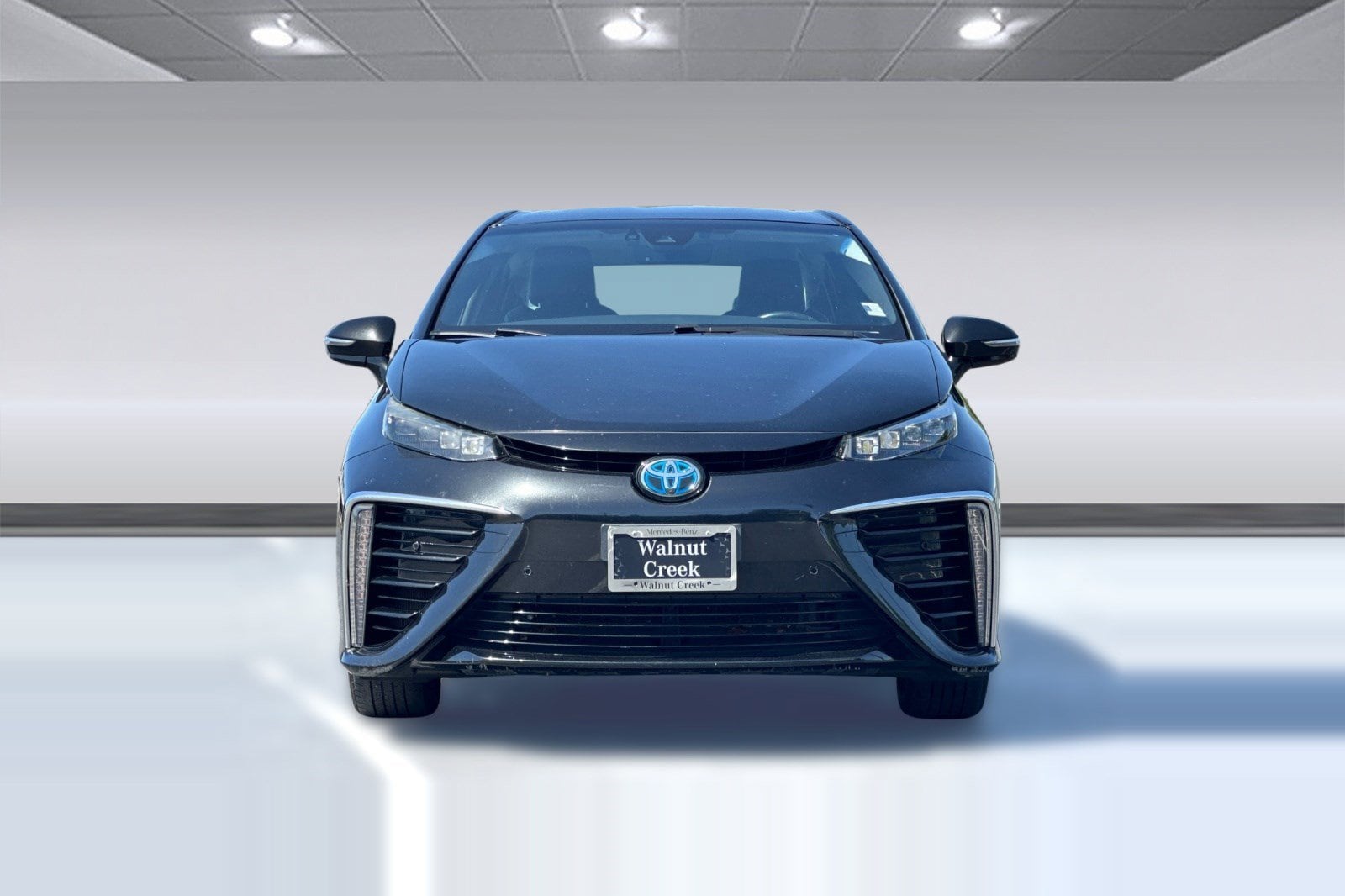 2019 Toyota Mirai Sedan photo 5