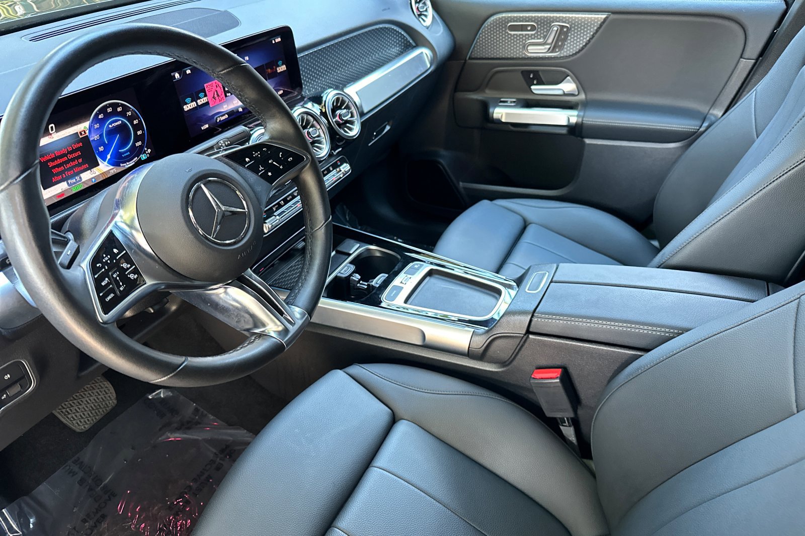 2024 Mercedes Benz EQB 350 4MATIC photo 4