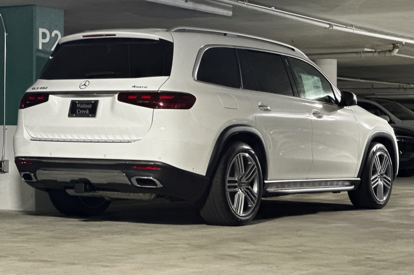 2025 Mercedes Benz GLS 450 4MATIC photo 3