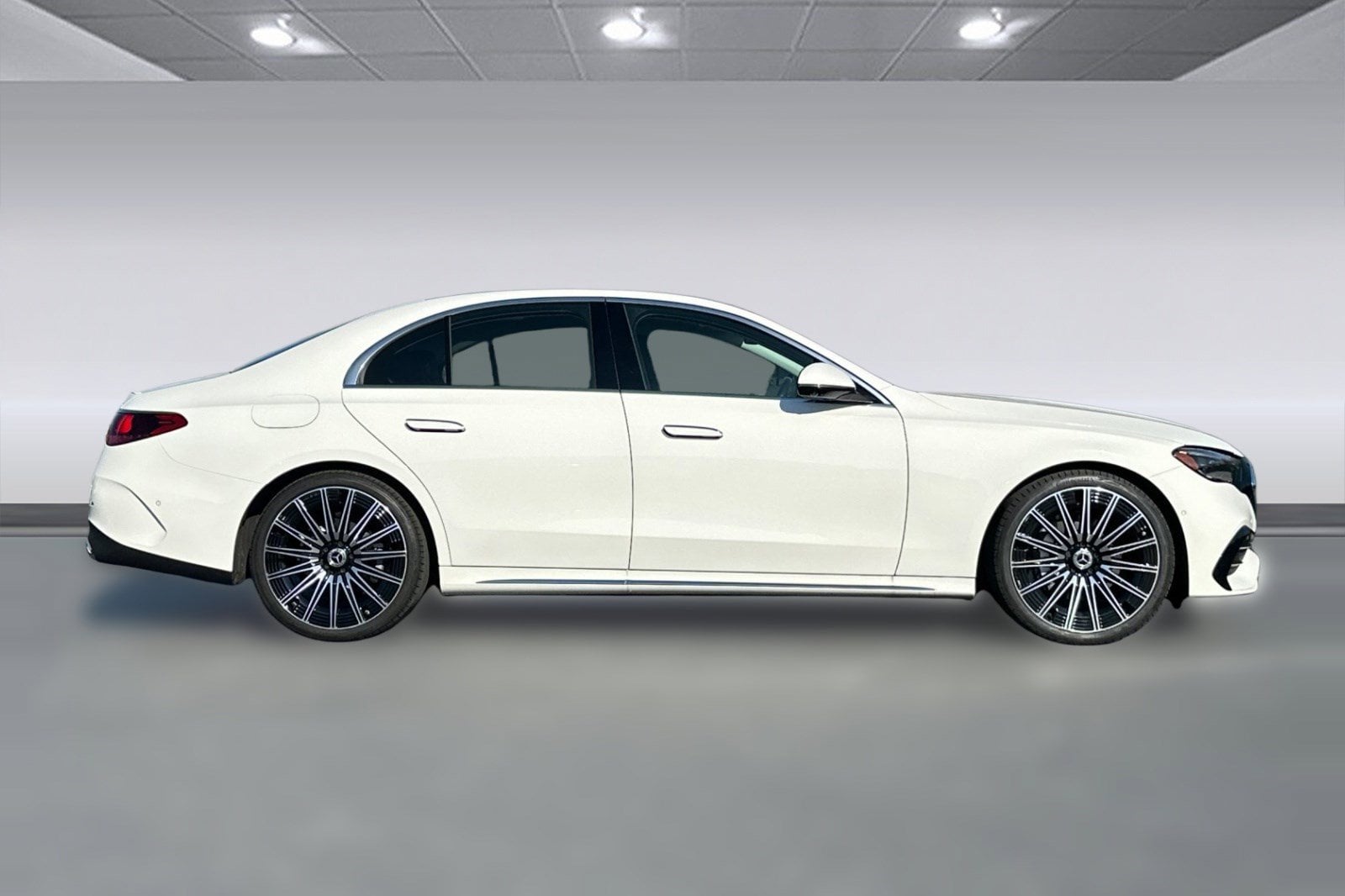 2025 Mercedes-Benz E-Class Coupe photo 3