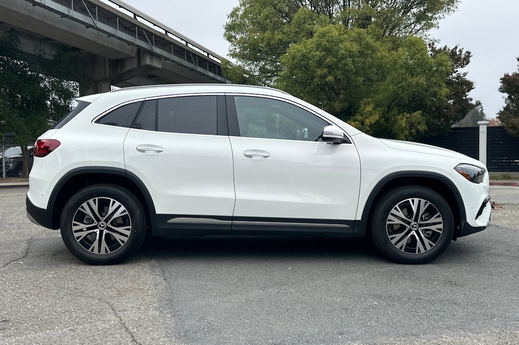 New 2025 Mercedes-Benz GLA 250 4MATIC SUV