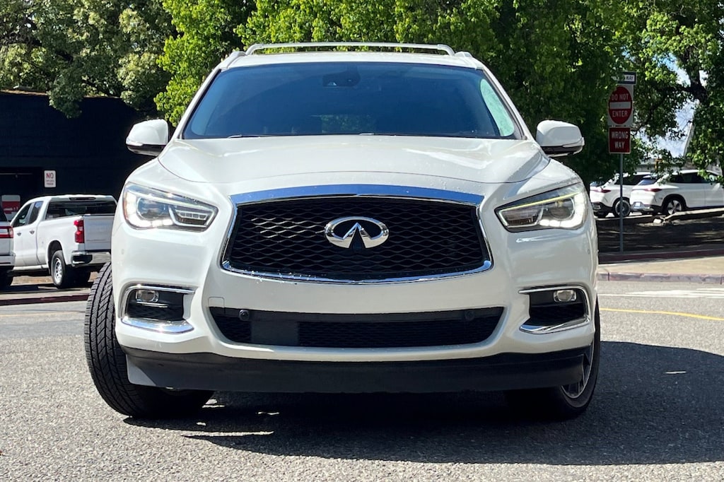 Used 2017 INFINITI QX60 AWD SUV