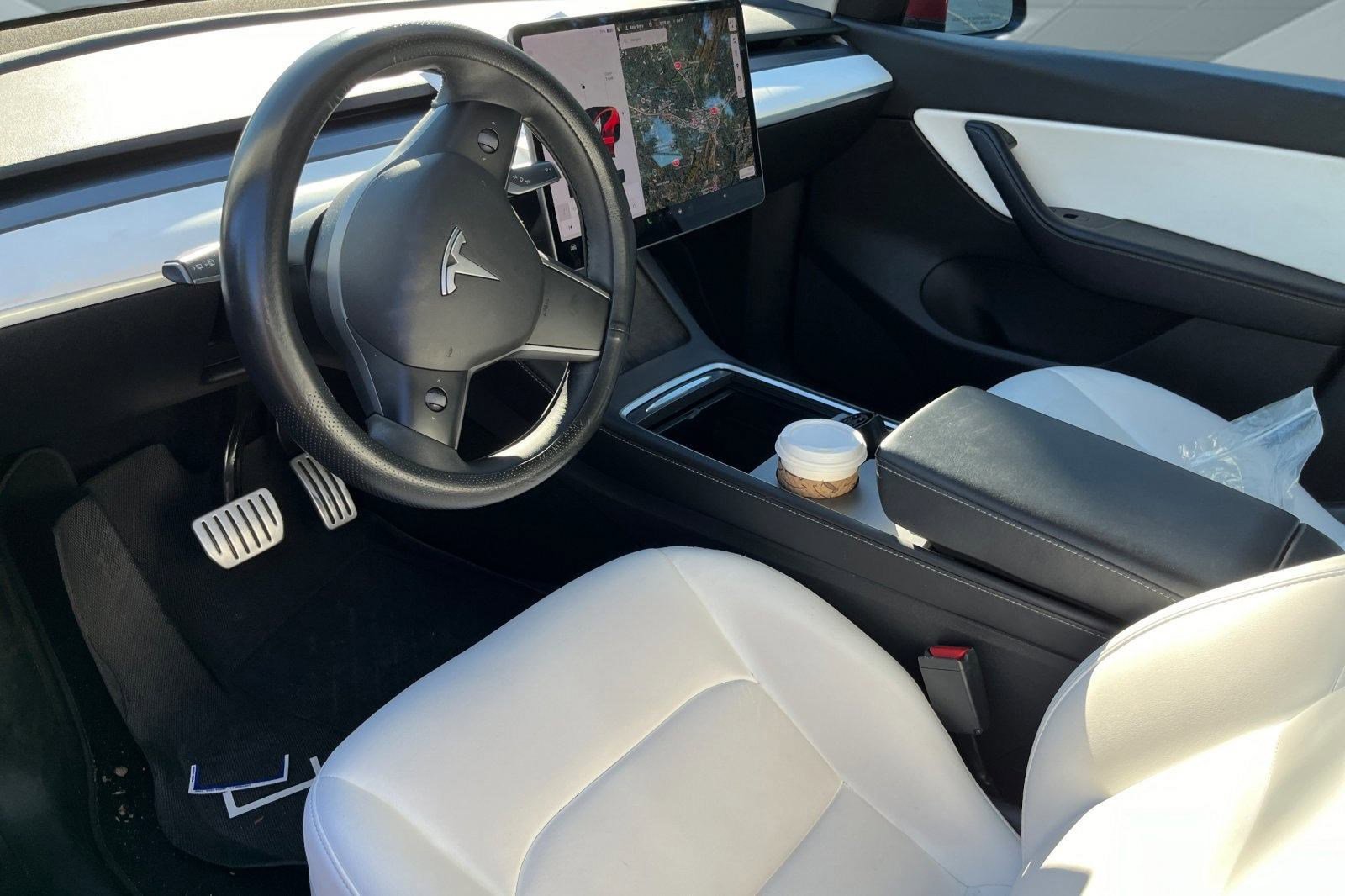 2022 Tesla Model Y Performance photo 3
