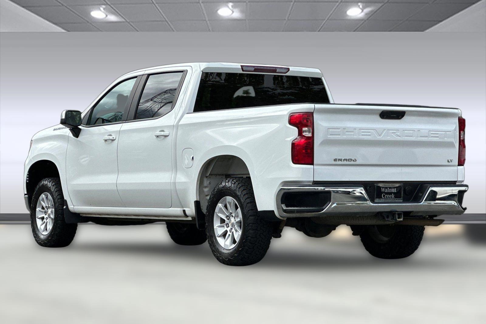 2023 Chevrolet Silverado 1500 photo 3