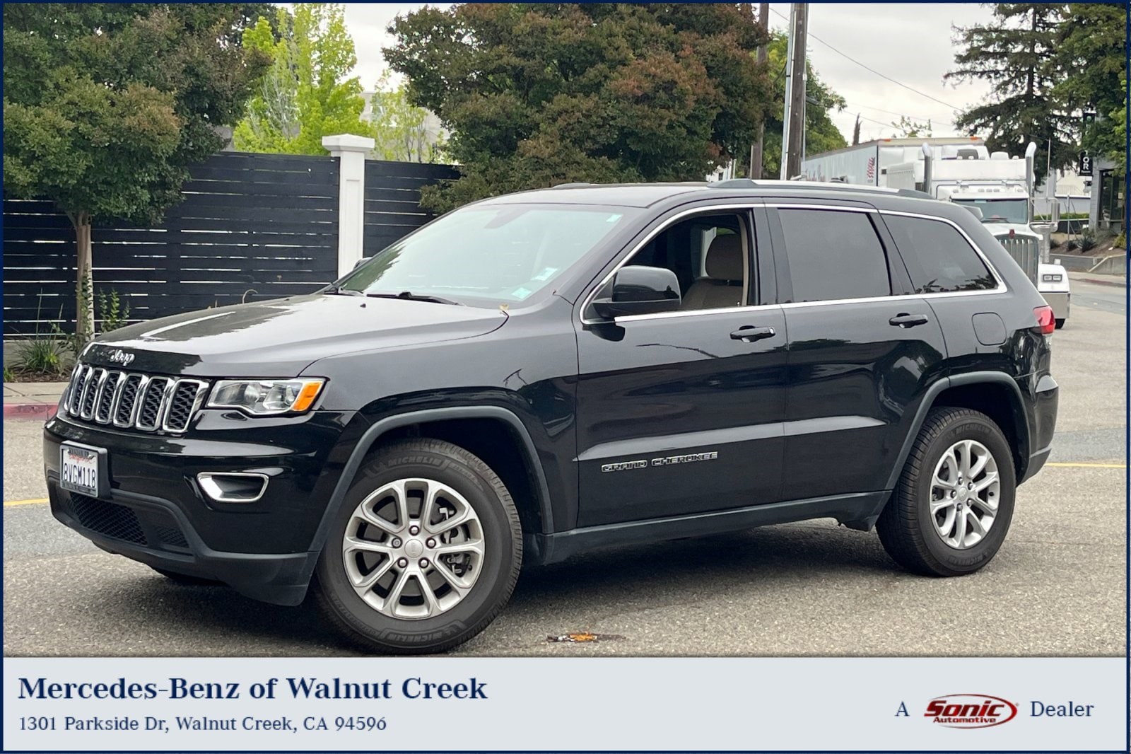 2021 Jeep Grand Cherokee Laredo E's photo