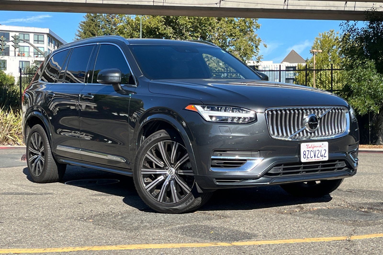 2021 Volvo XC90 Recharge T8 Inscription photo 4