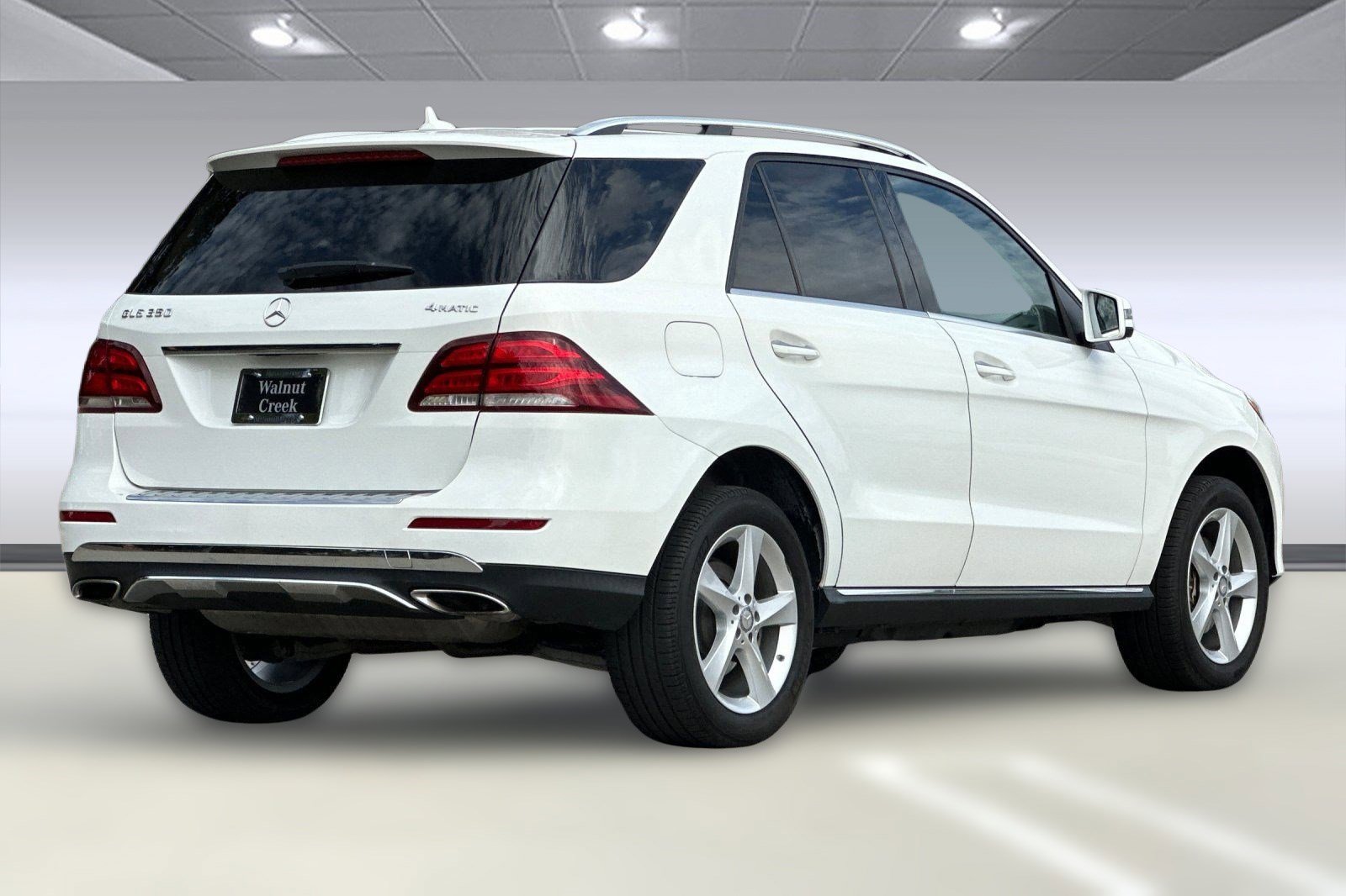 2016 Mercedes Benz GLE 4MATIC 350 photo 3
