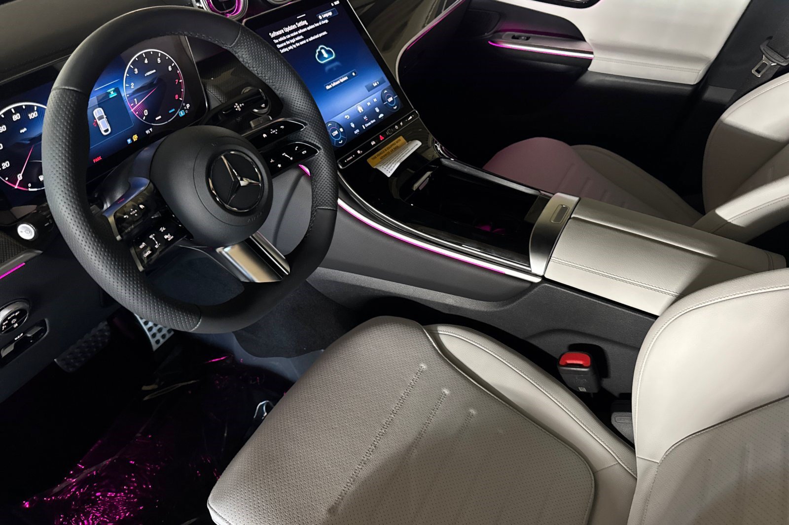 New 2027 Mercedes-Benz GLC 300 4MATIC SUV