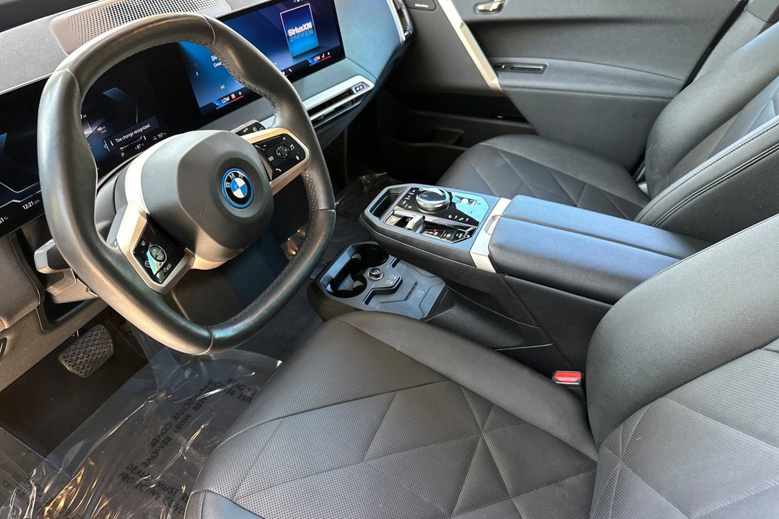 2025 Bmw iX photo 4