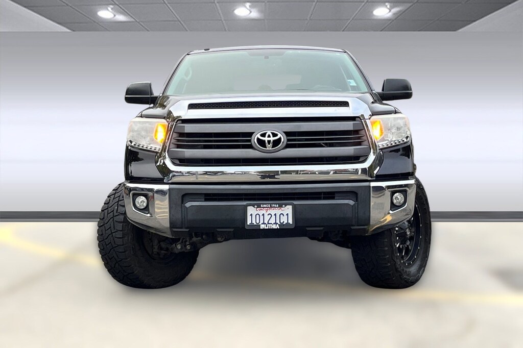 Used 2015 Toyota Tundra 2WD Truck CrewMax 5.7L V8 6-Spd AT SR5 Truck CrewMax
