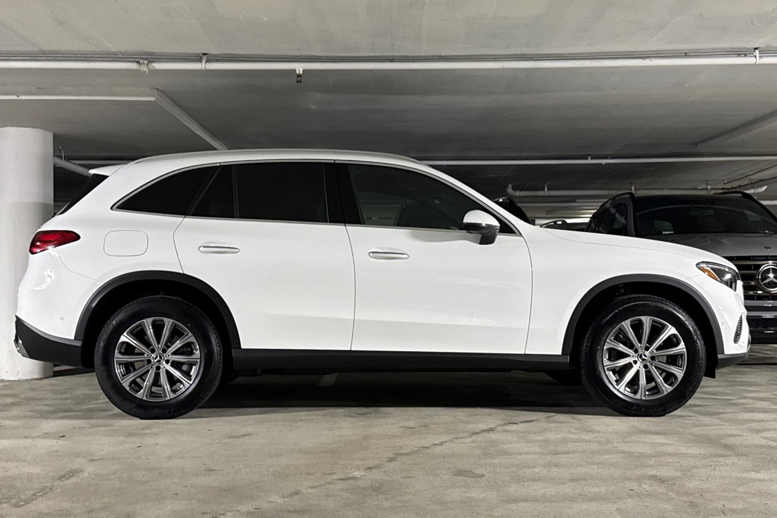 2026 Mercedes Benz GLC 300 4MATIC photo 2