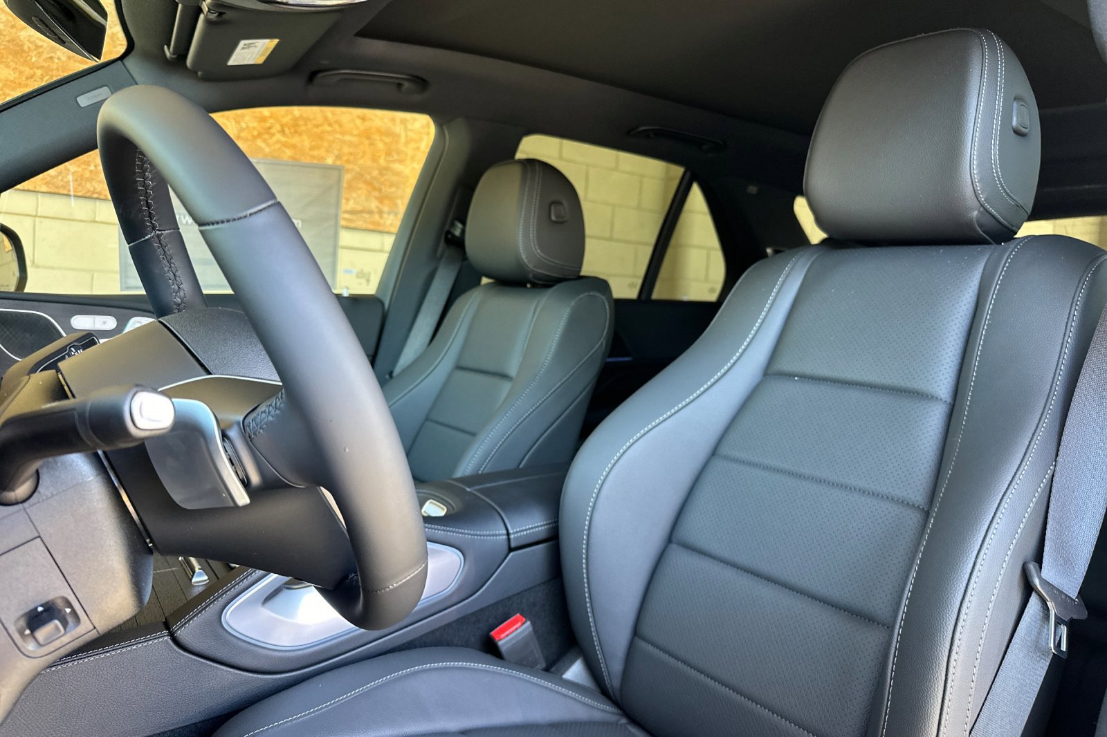 2026 Mercedes Benz GLE 450 4MATIC photo 3