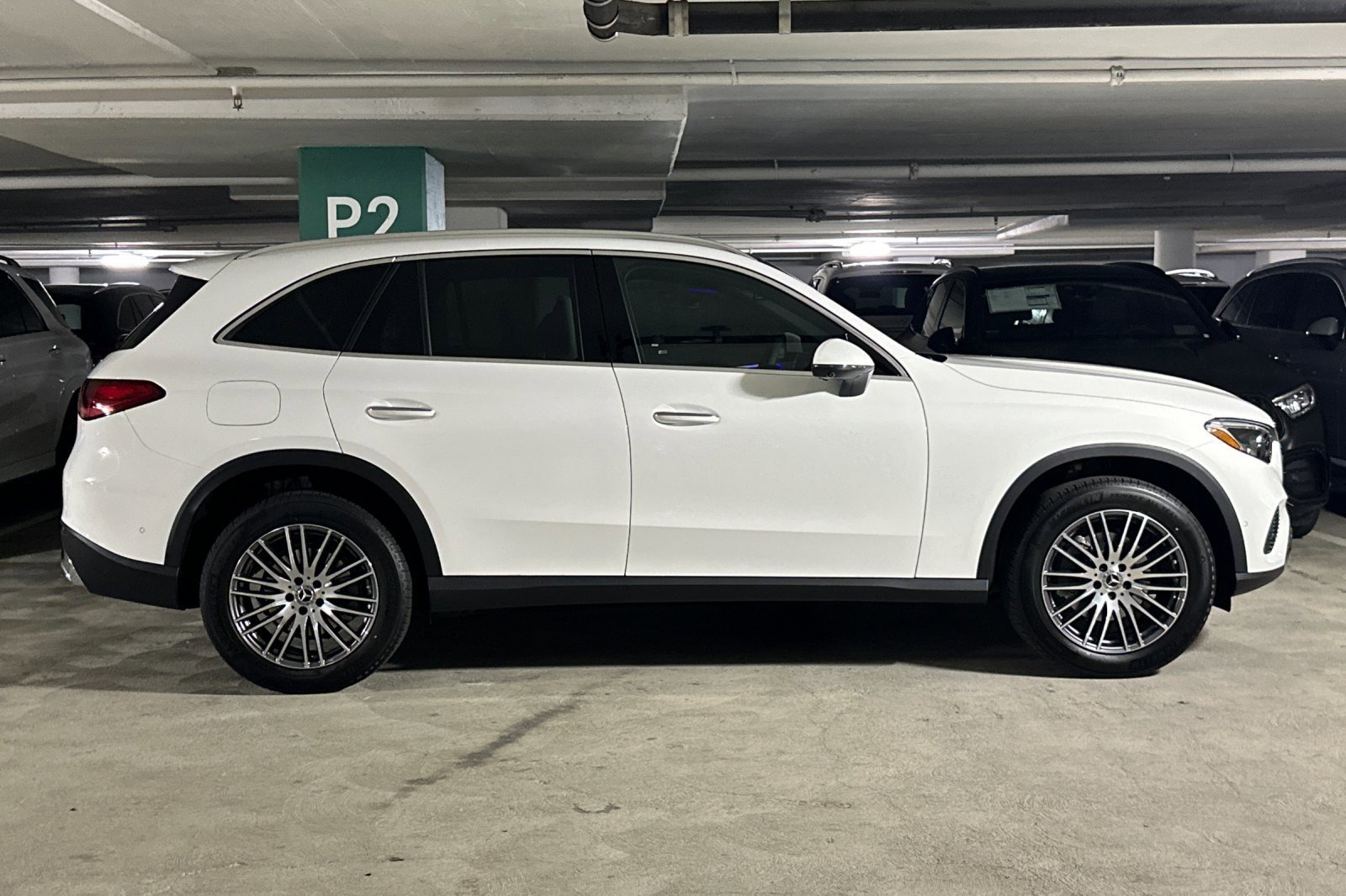 2026 Mercedes Benz GLC 300 photo 2