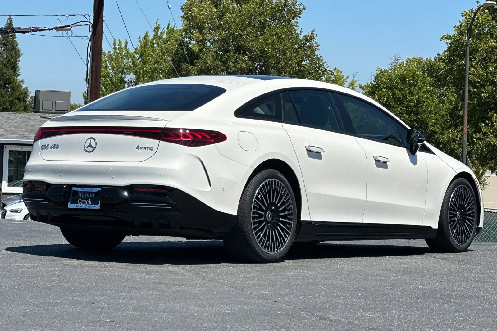 2023 Mercedes-Benz EQS 450 4MATIC Sedan photo 3