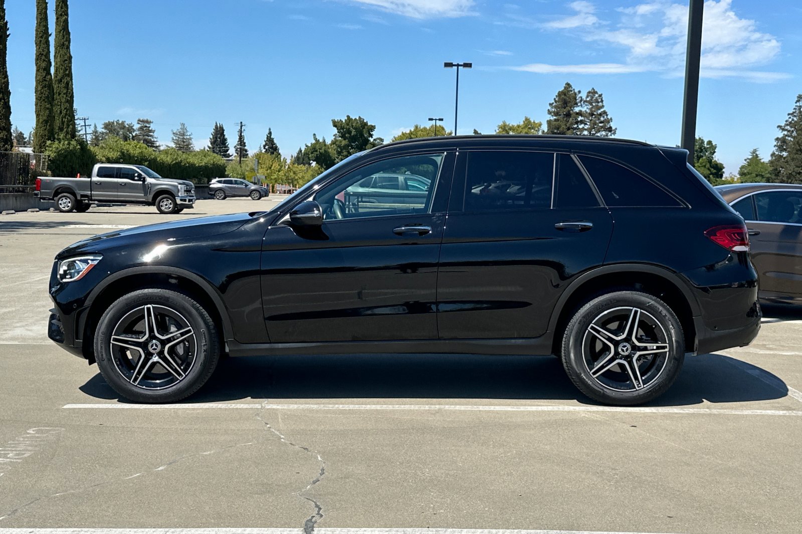 2022 Mercedes Benz GLC 300 4MATIC photo 2