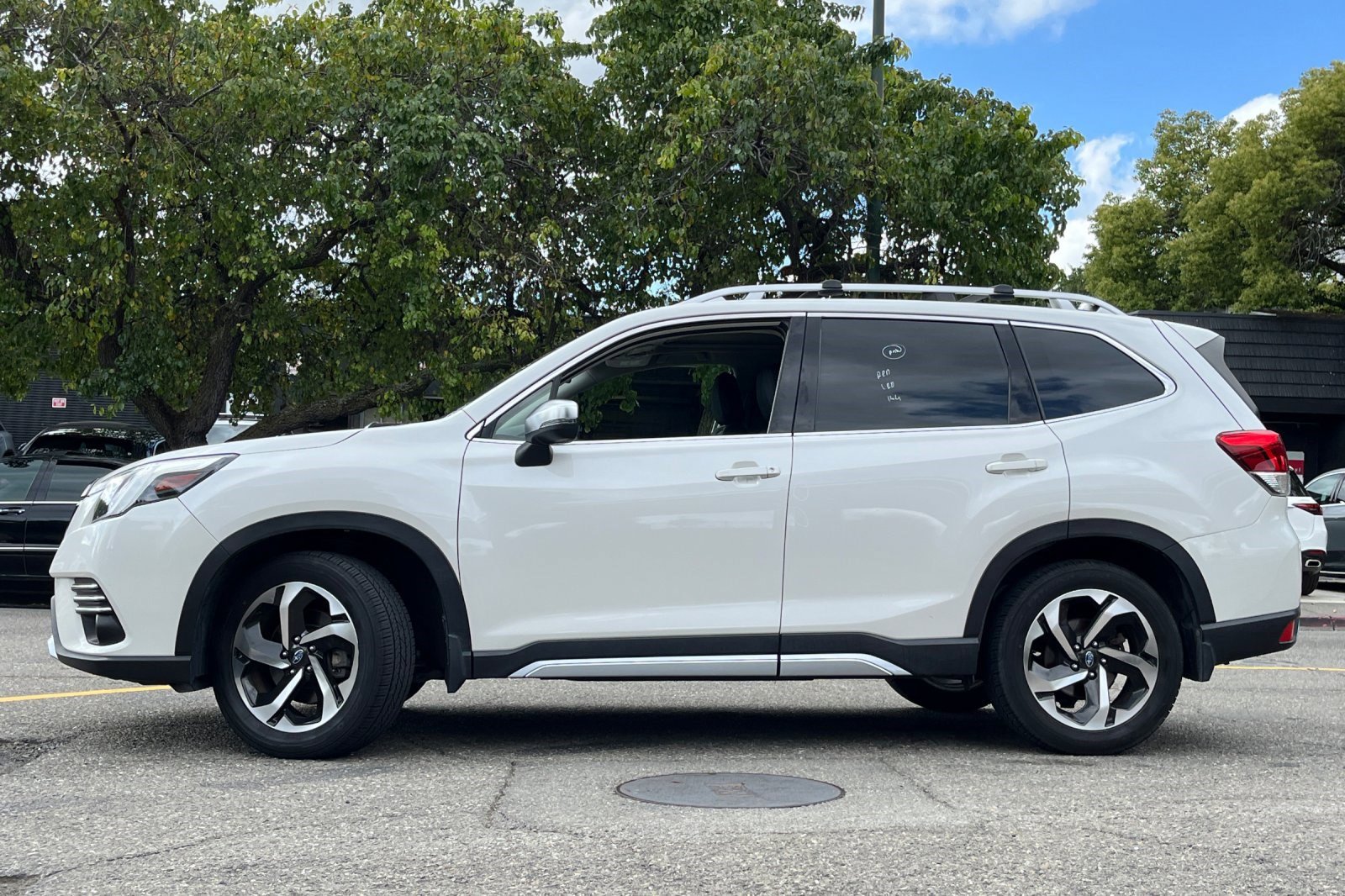 2022 Subaru Forester Touring CVT photo 2