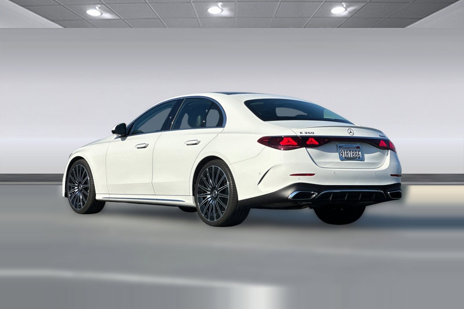 2025 Mercedes-Benz E-Class Coupe photo 2