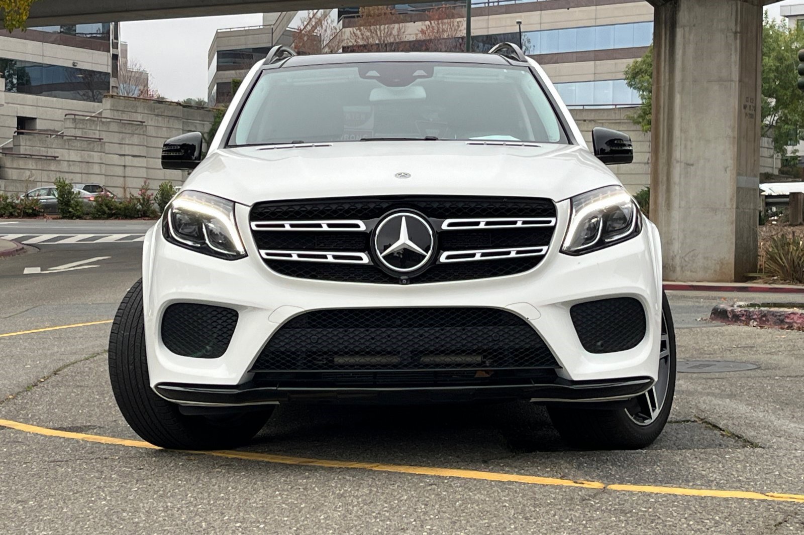 2018 Mercedes Benz GLS 550 4MATIC photo 4