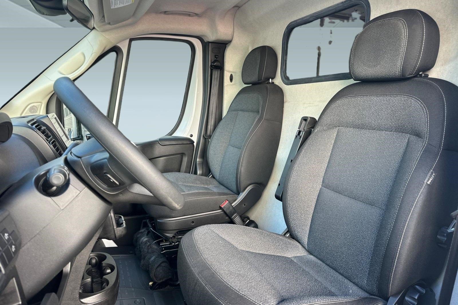 2023 Ram Promaster Cargo Van 2500 High Roof 136" WB photo 4