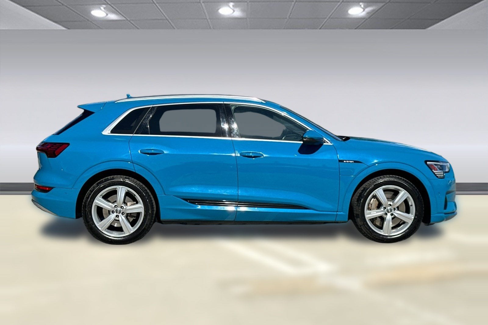 E-tron Prestige Quattro SUV