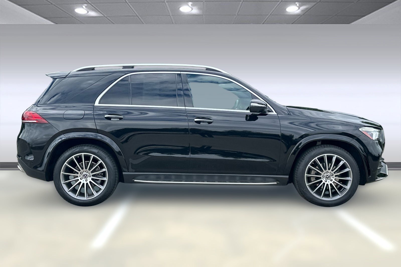 2022 Mercedes Benz GLE 350 4MATIC photo 2