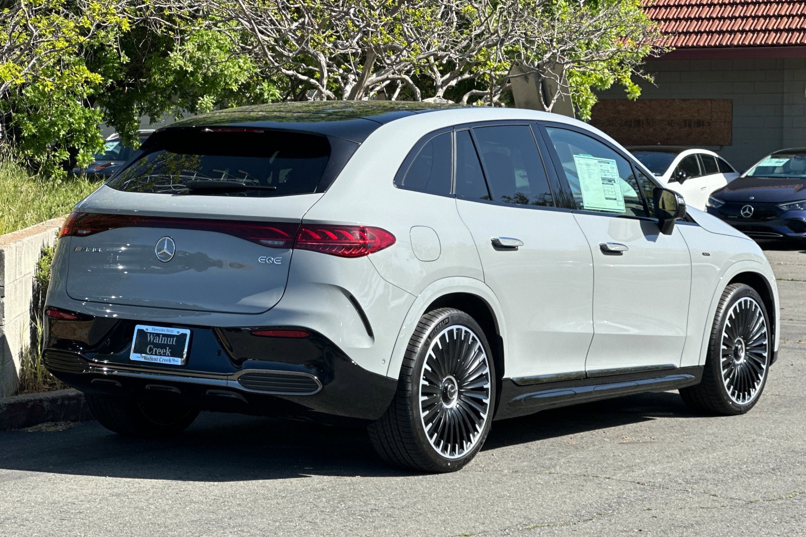2025 Mercedes Benz EQE SUV AMG photo 3