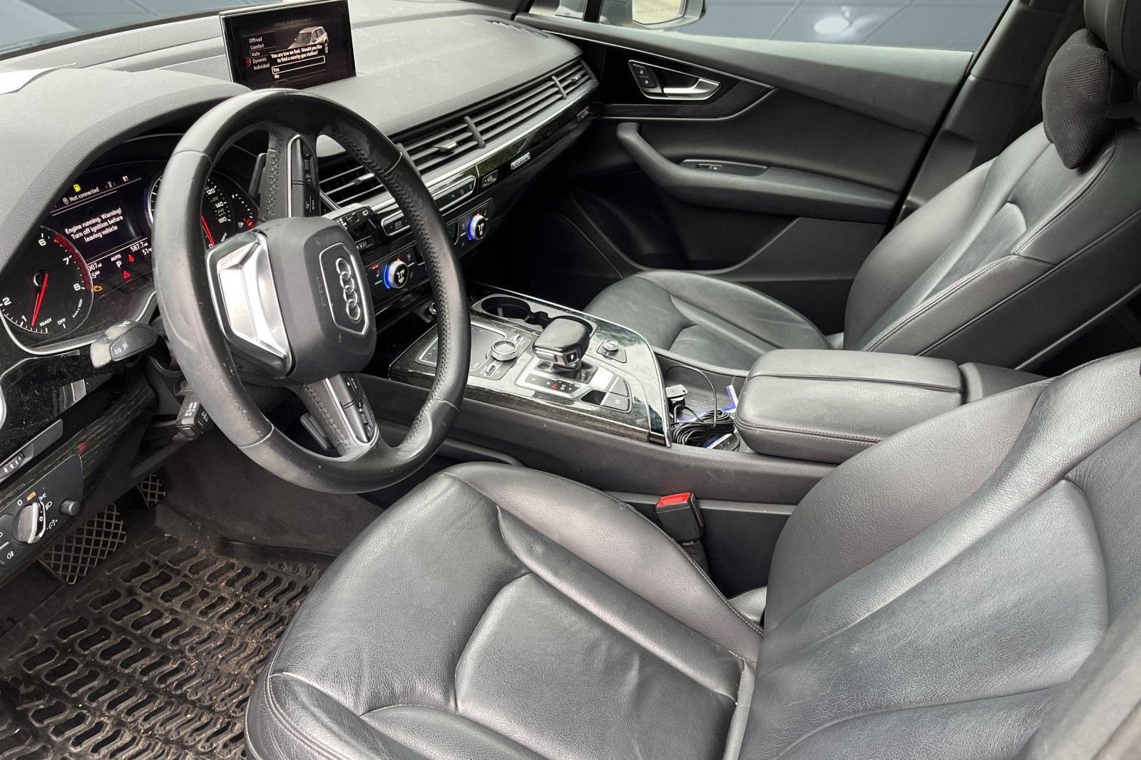 2017 Audi Q7 3.0 Premium photo 4