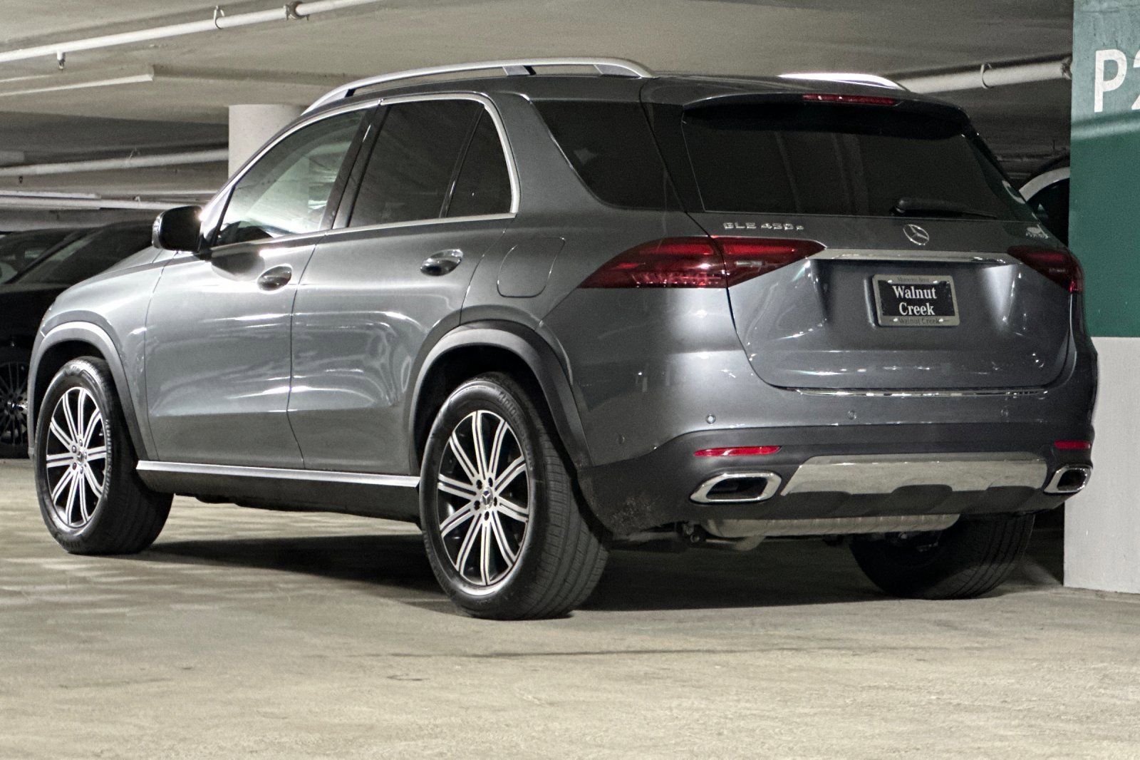 2026 Mercedes Benz GLE 450e 4MATIC photo 3