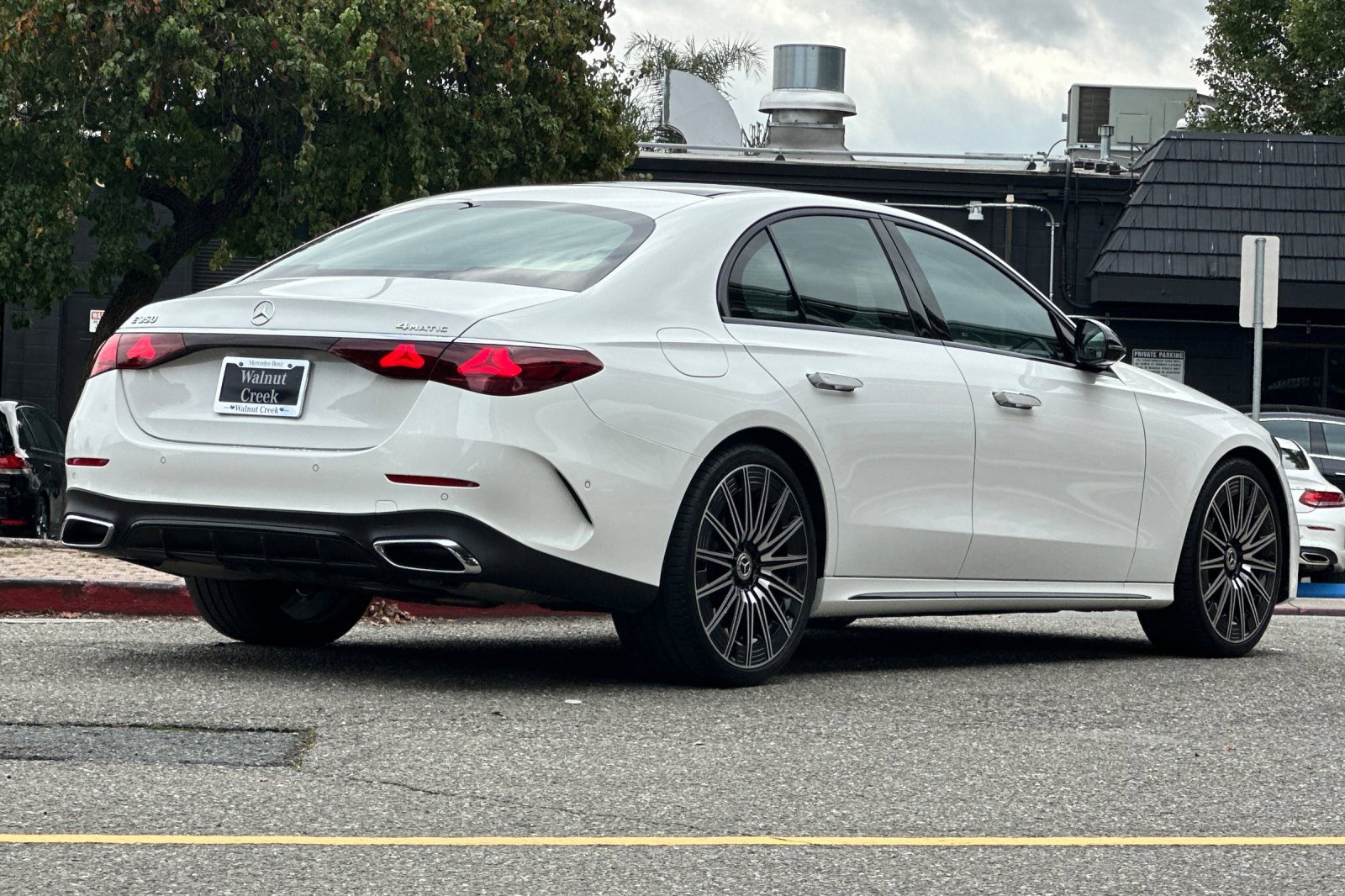 2025 Mercedes Benz E 350 4MATIC Sedan photo 2