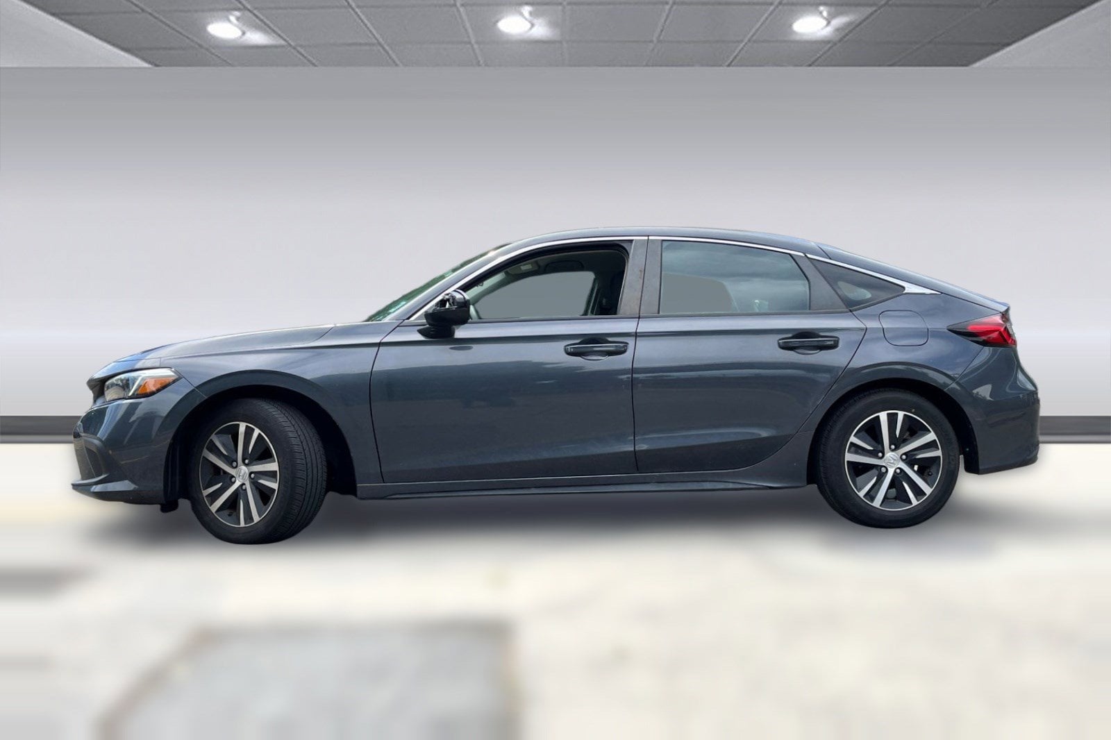 2023 Honda Civic Hatchback LX CVT photo 2