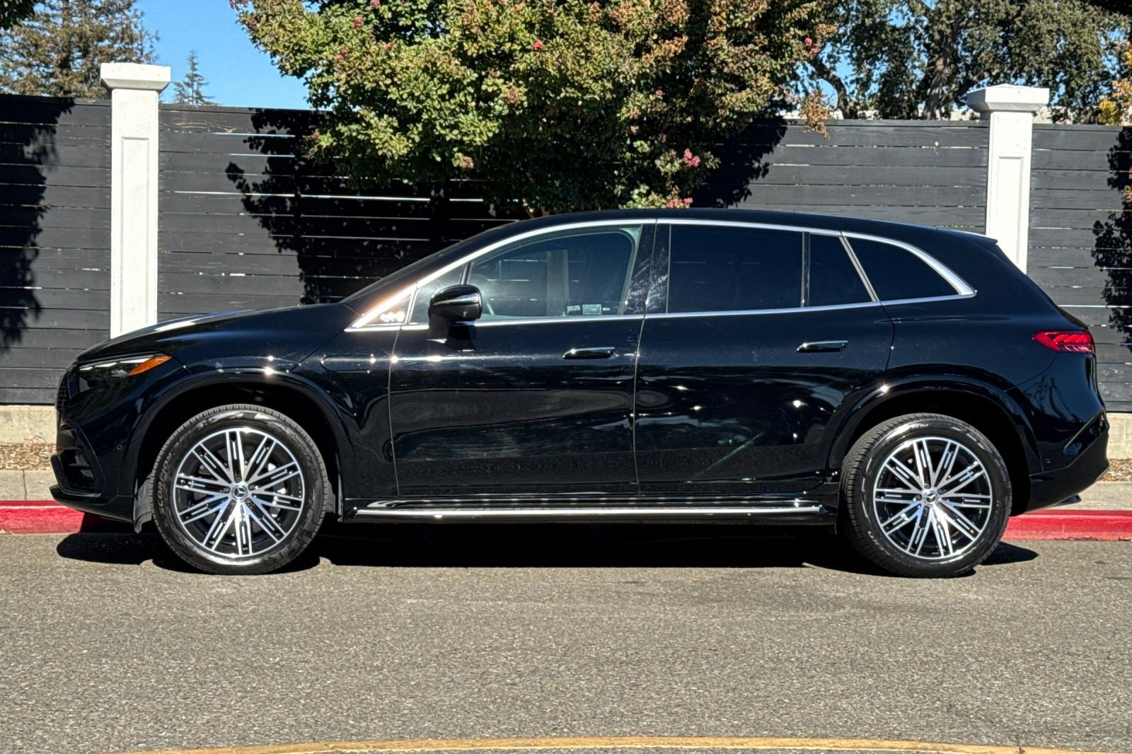 Used 2024 Mercedes-Benz EQS EQS 450 4MATIC SUV SUV