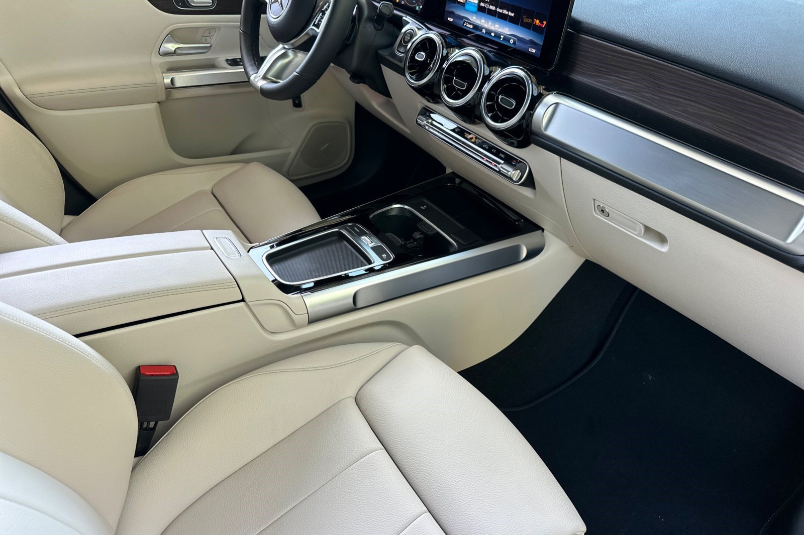 2026 Mercedes-Benz GLB GLB 250 - Photo 34