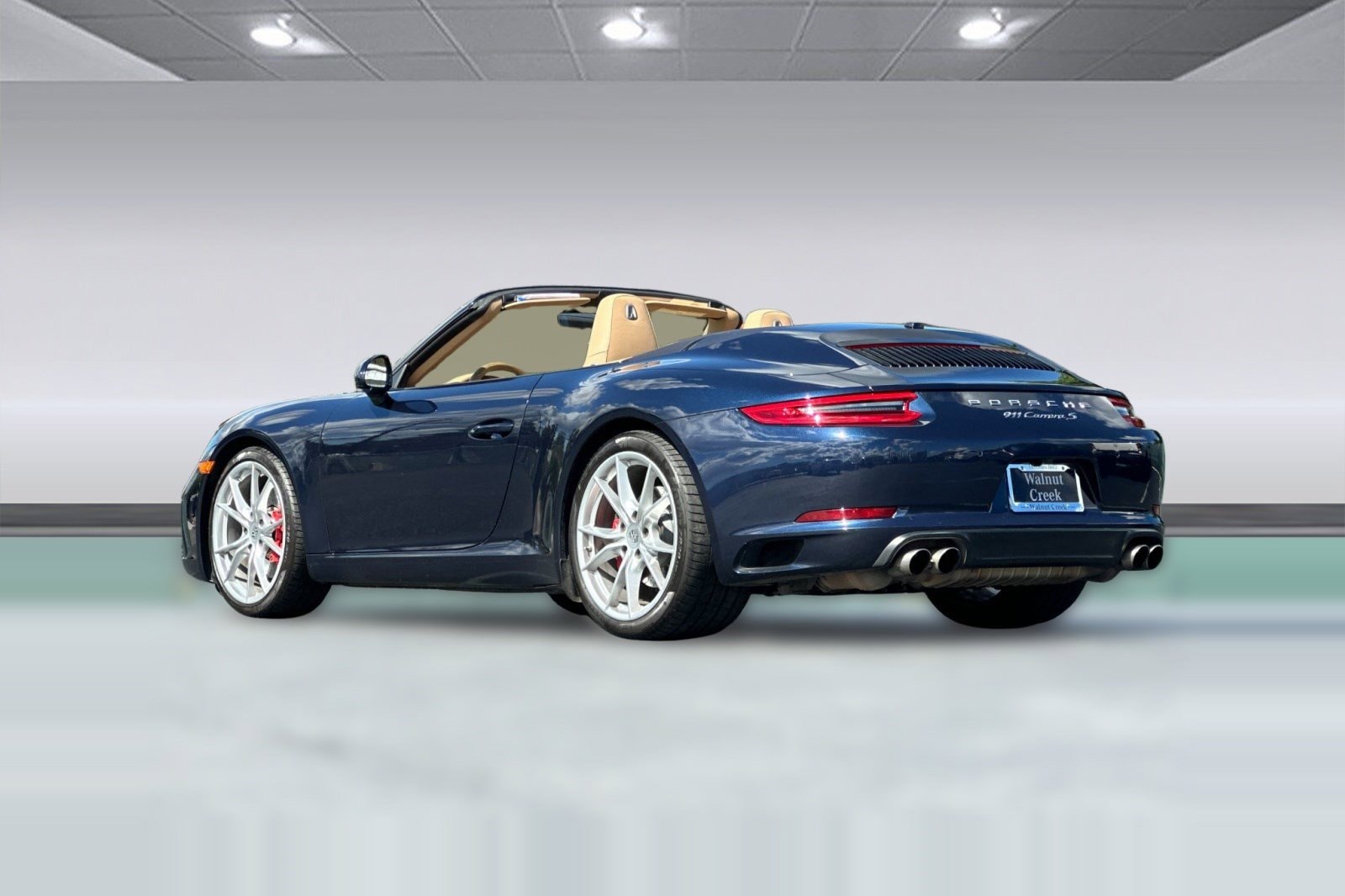 2017 Porsche 911 Carrera S Cabriolet photo 2