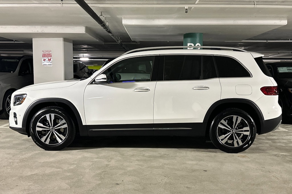 New 2025 Mercedes-Benz GLB 250 SUV