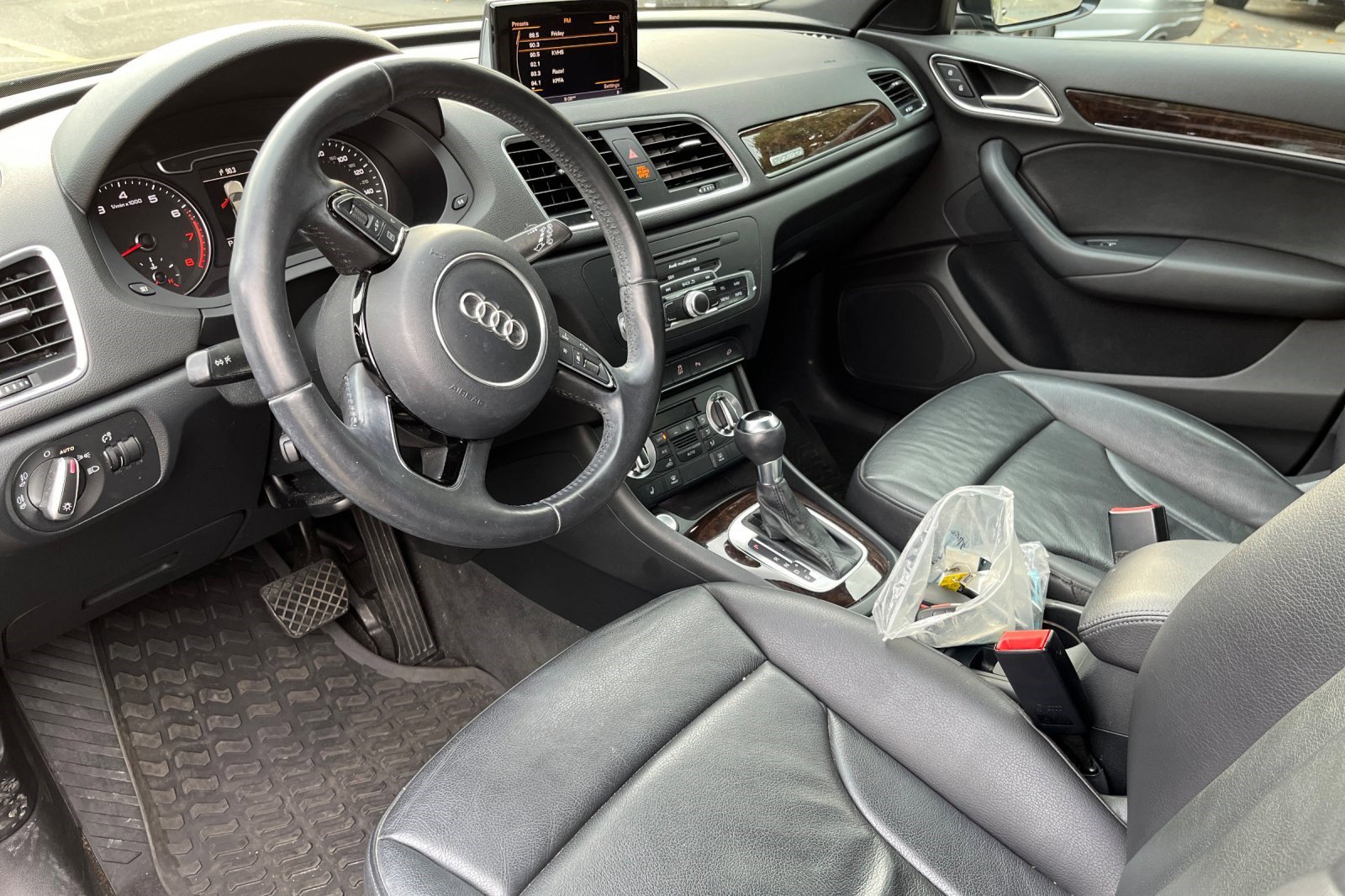 2015 Audi Q3 Premium Plus photo 2