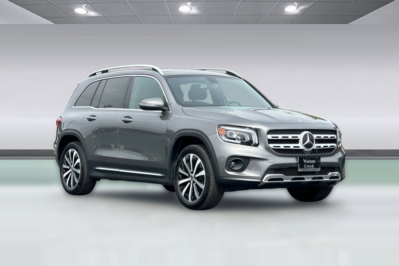 2023 Mercedes-Benz GLB 250 4MATIC SUV photo 6