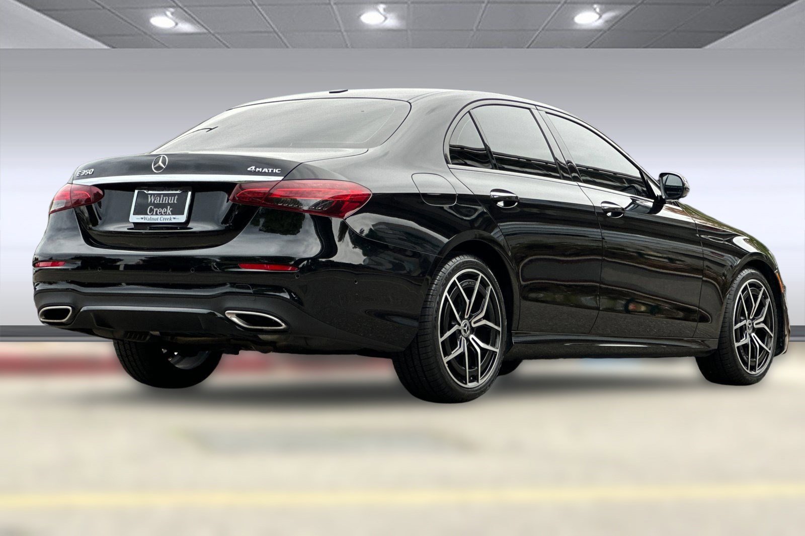 2023 Mercedes Benz E 350 4MATIC Sedan photo 2