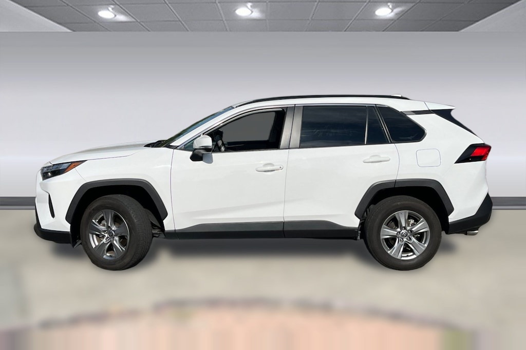 Used 2024 Toyota RAV4 XLE FWD SUV
