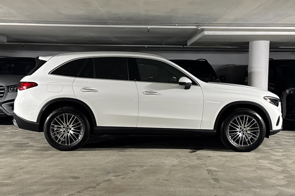 New 2026 Mercedes-Benz GLC 300  SUV