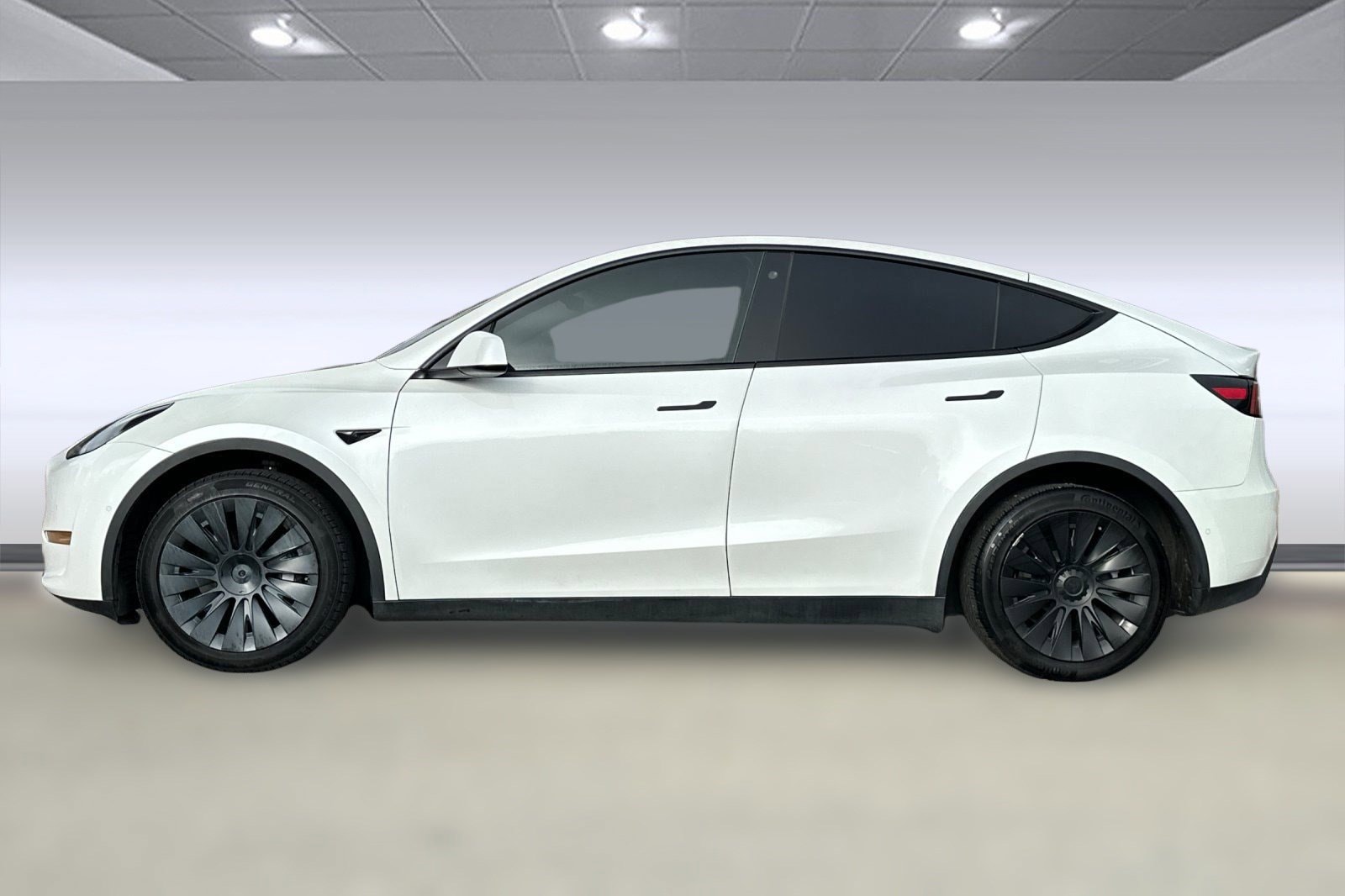 Used 2021 Tesla Model Y Long Range with VIN 5YJYGDEE1MF240899 for sale in Walnut Creek, CA